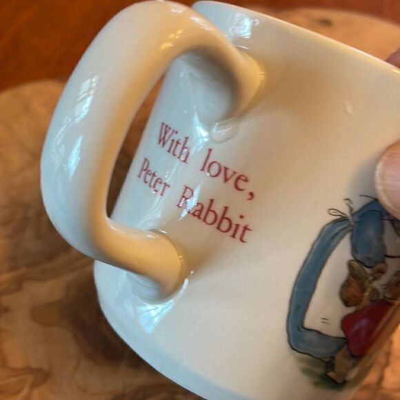 Wedgewood Peter Rabbit Cup to Welcome the New Baby Of Prince & Princess Of Wales - Picture 6 of 8